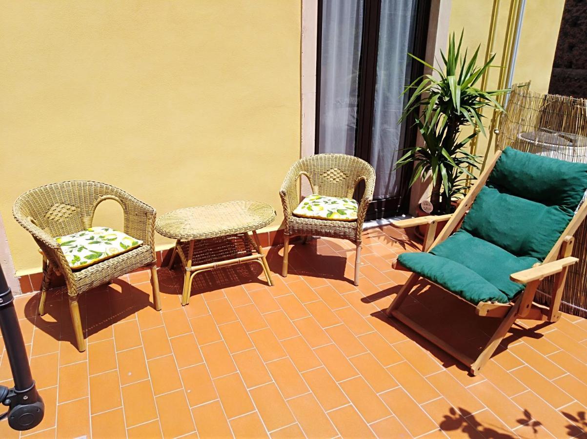 L'Oasi Di Sofia Appartamento Turistico Etnea Cavour Bellini Catania Bagian luar foto