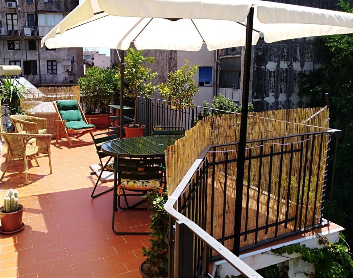 L'Oasi Di Sofia Appartamento Turistico Etnea Cavour Bellini Catania Bagian luar foto