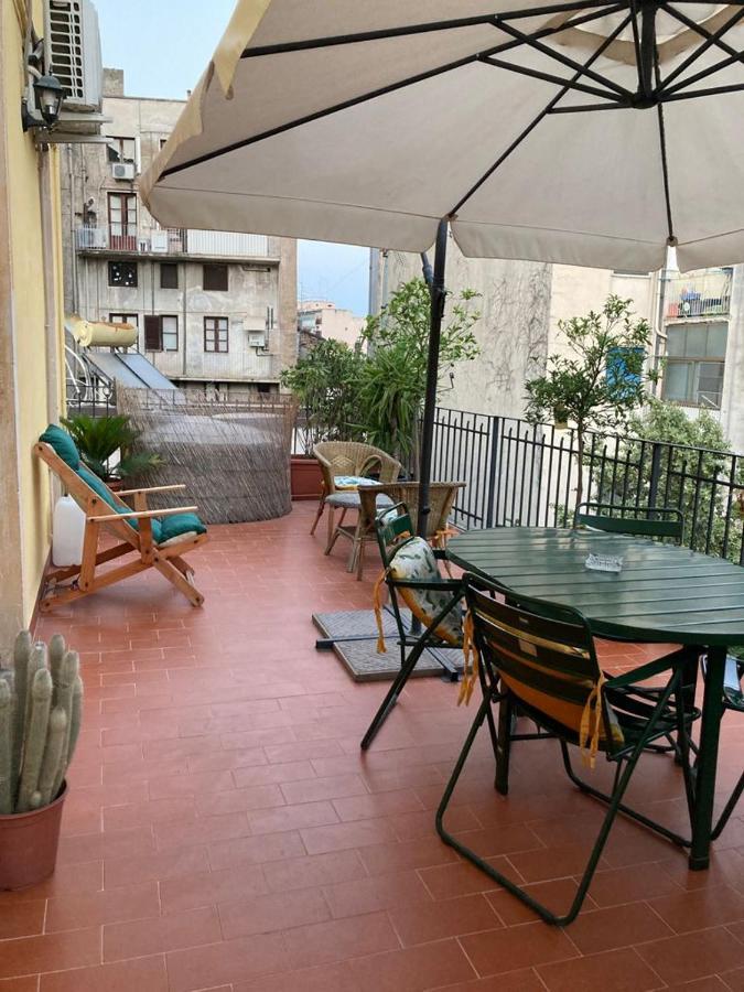 L'Oasi Di Sofia Appartamento Turistico Etnea Cavour Bellini Catania Bagian luar foto